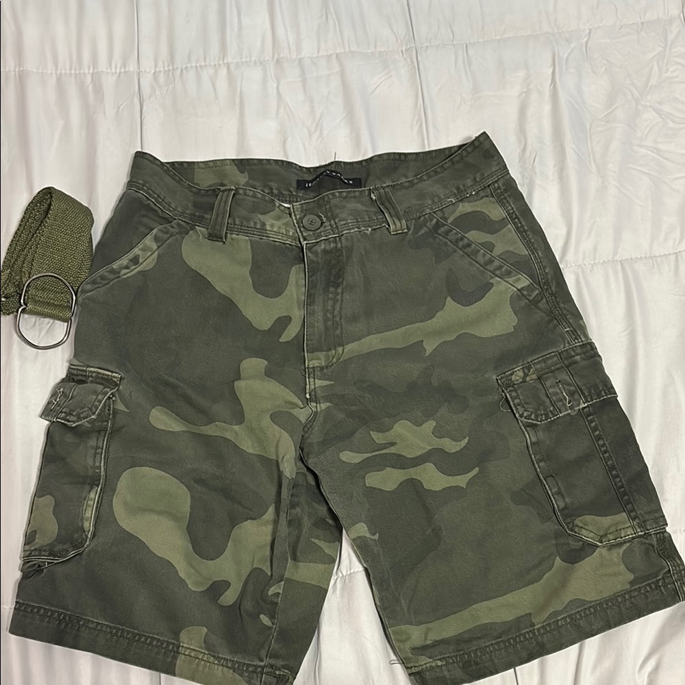 Men's Green Camouflage Cargo Shorts